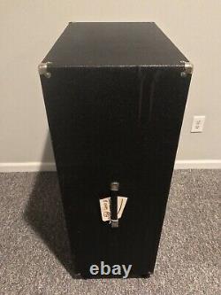 1968 Sunn 4x12 cabinet with Jensen C12-N Speakers. Rare, Very Clean. W Cover