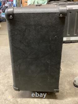 Crate gfx-212 2 x 12 speakers