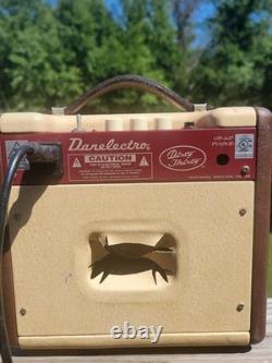 Danelectro Nifty Fifty electric Guitar Amplifier -Nice IN WORKING ORDER