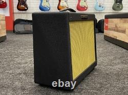 Excellent Victoria Model 5112 Electric Guitar Tube Combo Amplifier, 5W, Black Tw