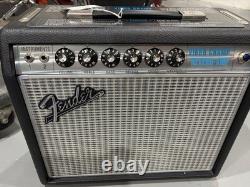 Fender'68 Custom Vibro Champ Reverb 5-Watt 1x10 Guitar Combo Amp