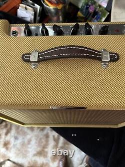 Fender Blues Junior Lacquered Tweed 1x12 Combo Amp, PR-295, 180w, EXC++