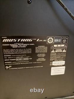 Fender Mustang I V. 2 Combo Modeling Guitar Amplifier 20W for Practice
