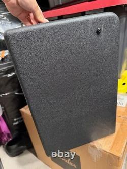 Fender Mustang LT25 25W 1x8 Modeling Guitar Amp Black + Box Cable Picks AS IS