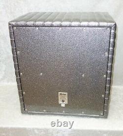 Kustom TR410 4x10 guitar cabinet with Jensen speakers in silver sparkle