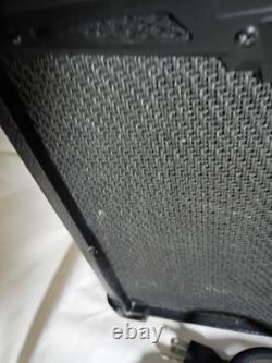 Line 6 Spider IV 15 15W Guitar Modeling Combo Amp 8 Speaker Black