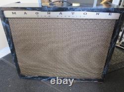 Magnatone Custom 262 Tube Amplifier Vibrato 1962 Guitar Amplifier RARE