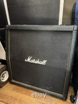 Marshall AVT412 Lead 4x12 200W Guitar Speaker Cabinet Black