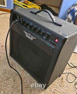 RAVEN RG 20 AC 120 20W 60HZ 6 OHMS GUITAR AMPLIFIER L17xH17XW8 SPEAKER