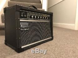 ROLAND JC22 JAZZ CHORUS GUITAR AMP AMPLIFIER COMBO With 8 Inch Speakers