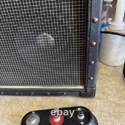 Roland JC-55 Jazz Chorus 40W 2x8 Stereo Chorus Guitar Combo Amplifier NICE+Pedal