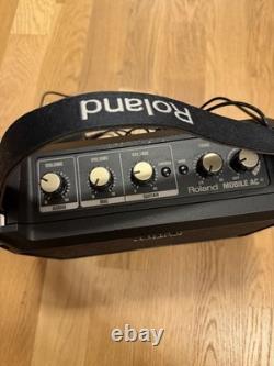 Roland Mobile-AC Portable Battery Powered Acoustic Guitar Amplifier