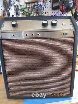 Valco 1960's V629061 Tube Guitar Amp Jensen 10 Speaker-Sings Like a Princeton