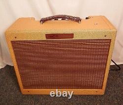 Victoria 20112 Tweed 1x12 Tube Combo Amplifier Open Box / Demo