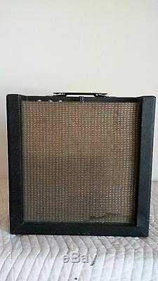 Vintage Harmony H 400 C Tube Guitar Amplifier With Jensen Speaker