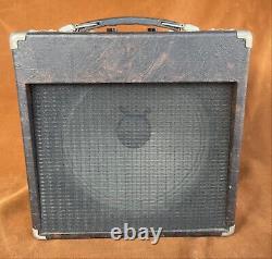Vintage Rock Amps Petros 1 Battery Powered Guitar Amplifier Working