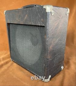 Vintage Rock Amps Petros 1 Battery Powered Guitar Amplifier Working