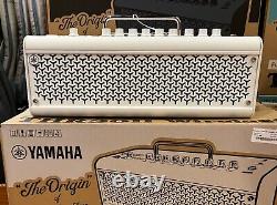 Yamaha THR30II WL Wireless 30-Watt Modeling Guitar Amp Combo White