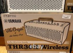 Yamaha THR30II WL Wireless 30-Watt Modeling Guitar Amp Combo White