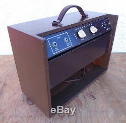1960 Magnatone Modèle 111 Amplifier, Président De 1x8, 5 Watt Amp. Tueur A Champ