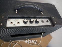 AMPEGJ-12-T Amplificateur de Guitare Tremolo VINTAGE 1965 AMPEGJ-12-T Amplificateur de Guitare Tremolo VINTAGE 1965