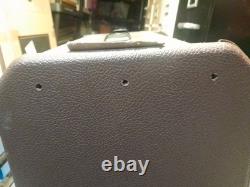 AMPLIFICATEUR DE GUITARE/MICRO FISHMAN LOUDBOX MINI PRO-LBX-500 S'ALLUME MAIS A BESOIN D'UNE RÉPARATION