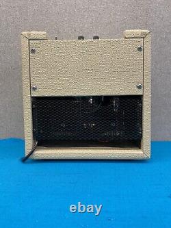 Ampli à lampes pour guitare dans un meuble rétro fabriqué à la main - Haut-parleur 10- Circuit Tweed Champ 5f2
