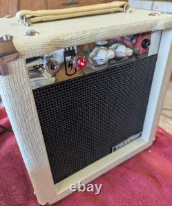 Amplificateur à lampes pour guitare électrique Monoprice 611705 5W 1x8