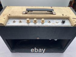 Amplificateur à tubes pour guitare de ligne aérienne vintage des années 1960, entièrement d'origine