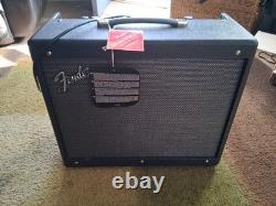 Amplificateur combo Fender Mustang GTX 100 de 100 watts avec haut-parleur de 12 pouces