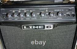 Amplificateur combo de modélisation pour guitare Line 6 Spider IV 15 15W avec haut-parleur de 8 pouces - Noir