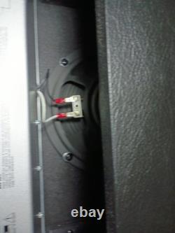 Amplificateur combo de modélisation pour guitare Line 6 Spider IV 15 15W avec haut-parleur de 8 pouces - Noir