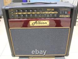Amplificateur combo pour guitare à lampes Albion Tct35 35 W avec pédale Amplificateur combo pour guitare à lampes Albion Tct35 35 W avec pédale