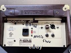 Amplificateur combo pour guitare acoustique Acoustic A20 marron/tan avec égaliseur 3 bandes, 8 pouces, 20W
