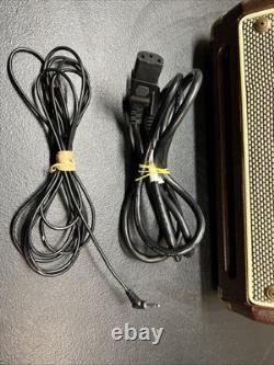 Amplificateur combo pour guitare acoustique Acoustic A20 marron/tan avec égaliseur 3 bandes, 8 pouces, 20W