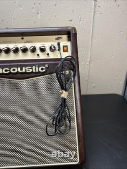 Amplificateur combo pour guitare acoustique Acoustic A20 marron/tan avec égaliseur 3 bandes, 8 pouces, 20W