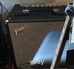 Amplificateur de basse Fender Rumble 40 V3 sans badge