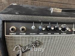 Amplificateur de guitare Fender Champion 100, 2 canaux, noir