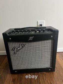 Amplificateur de guitare Fender Mustang 1 (V. 2) 70w #12001263 Pr824