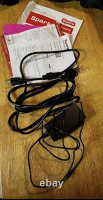 Amplificateur de guitare Positive Grid Spark 40 40 Watts Bluetooth Wifi Boîte ouverte Utilisé ÉTAT NEUF