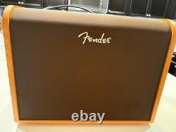 Amplificateur de guitare acoustique Fender 100W marron