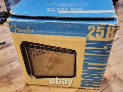 Amplificateur de guitare combo Fender 25R Frontman Series II 25W 1x10 Rouge Texas BOÎTE OUVERTE ORIG