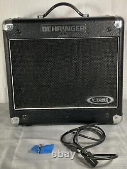 Amplificateur de guitare électrique Behringer. V-Tone GM110