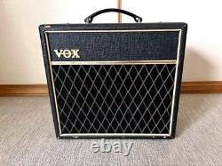 Amplificateur de guitare électrique Vox Pathfinder 15R V9168R avec réverbération et trémolo