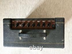 Amplificateur de guitare électrique Vox Pathfinder 15R V9168R avec réverbération et trémolo