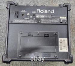 Amplificateur de guitare portable Roland Micro Cube GX alimenté par batterie