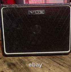 Cabinet VOX Modèle V110NT 30 watts avec haut-parleur Celestion