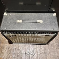 Combo amplificateur pour guitare Fender Princeton Chorus PR-82 USA