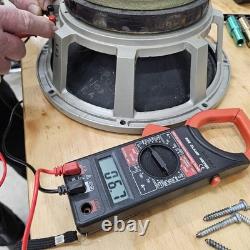 Haut-parleur Electro-Voice EVM-12L 8? dans un cabinet Marshall 1x12 testé avec cône propre