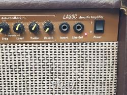 Laney LA30C amplificateur acoustique à transistors 30 watts haut-parleur de 8 pouces
